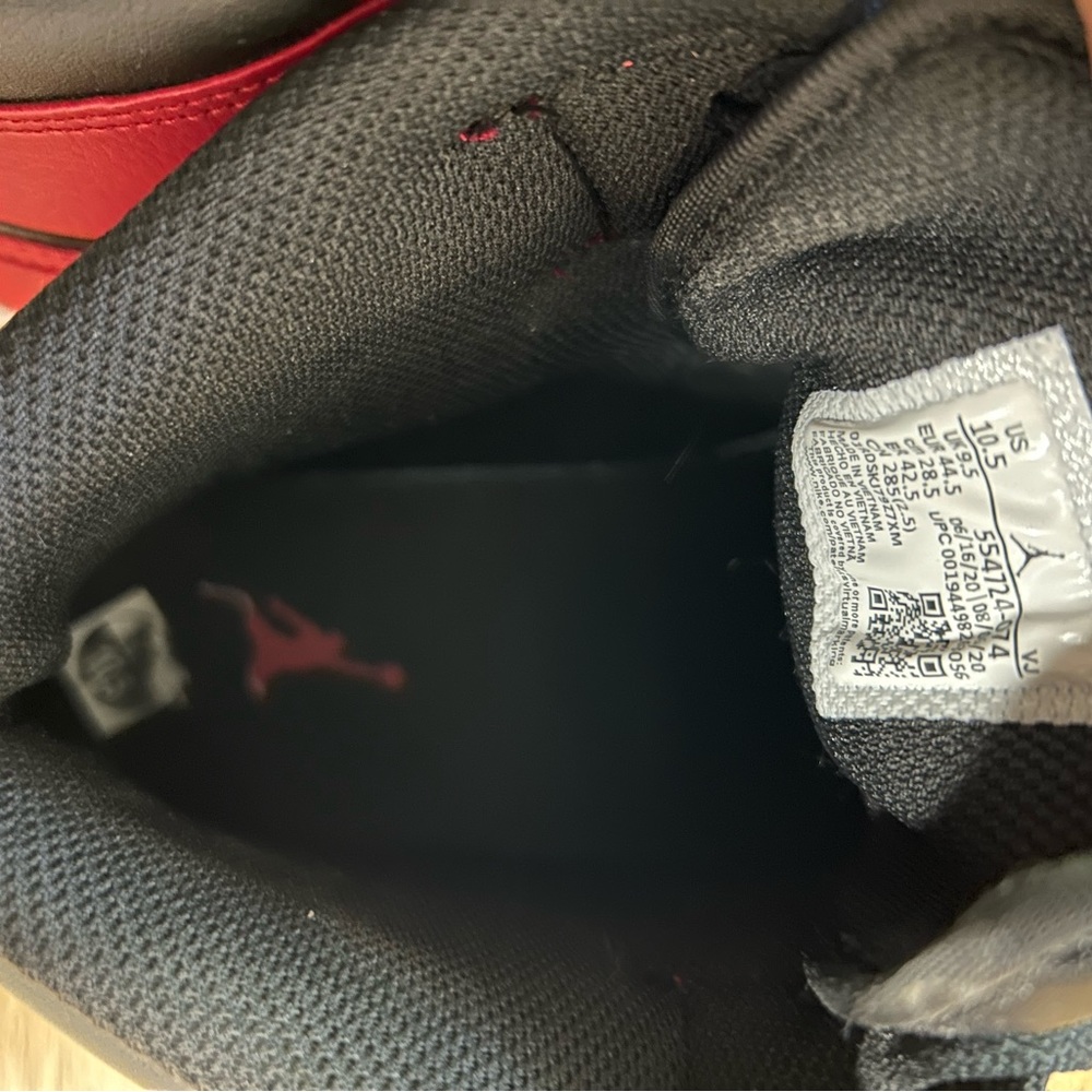 Jordan 1 Mid Banned (2020) - Picture 9 of 9